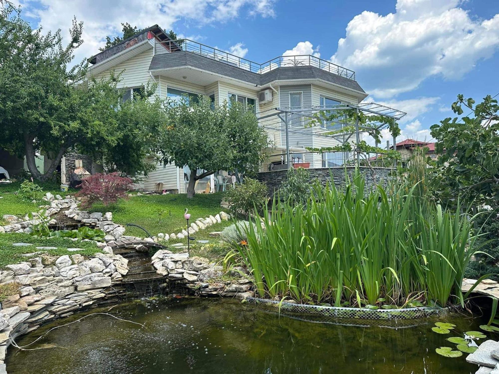 Вила Рак Warna Exterior foto